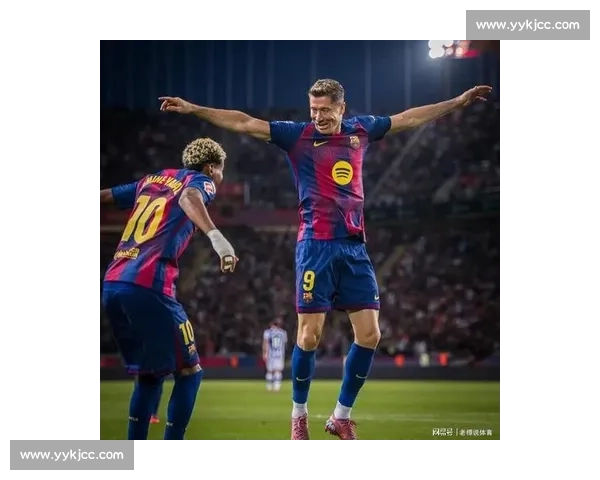 跟队：莱万重返合练 剑指埃尔切之战